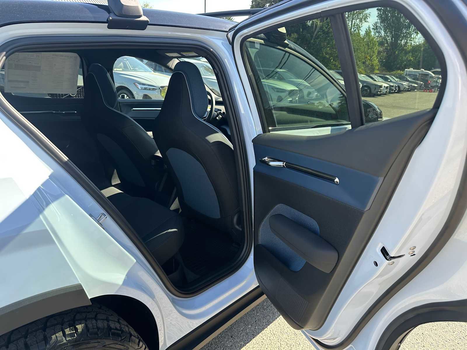 New 2026 Volvo EX30 Cross Country Ultra w/ Protection Package Premier AWD/4WD image 13