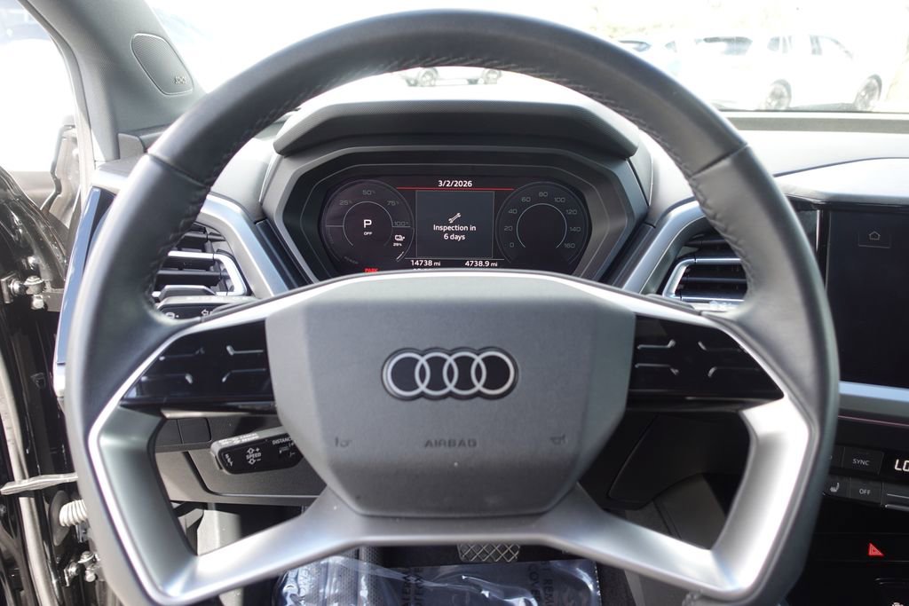 Used 2023 Audi Q4 e-tron Premium Plus w/ Premium Plus image 10