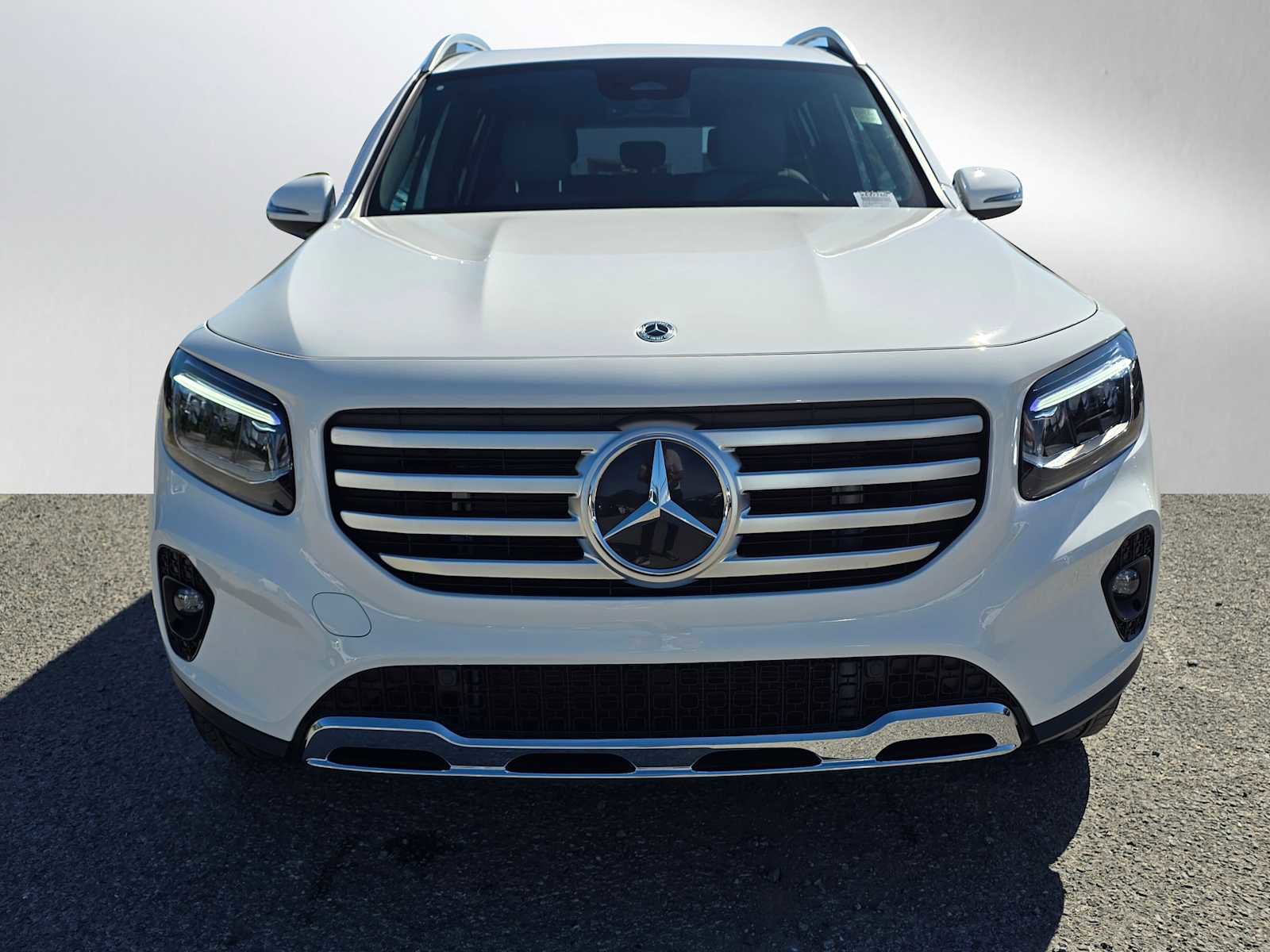 Used 2026 Mercedes-Benz GLB 250 image 8