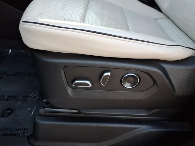 Used 2021 Cadillac Escalade Sport w/ Driver Assist Tech Package AWD/4WD image 15