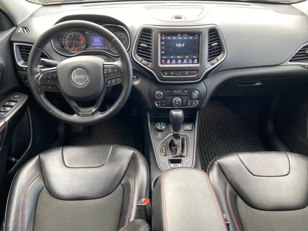 Used 2021 Jeep Cherokee Trailhawk w/ Technology Group AWD/4WD image 11