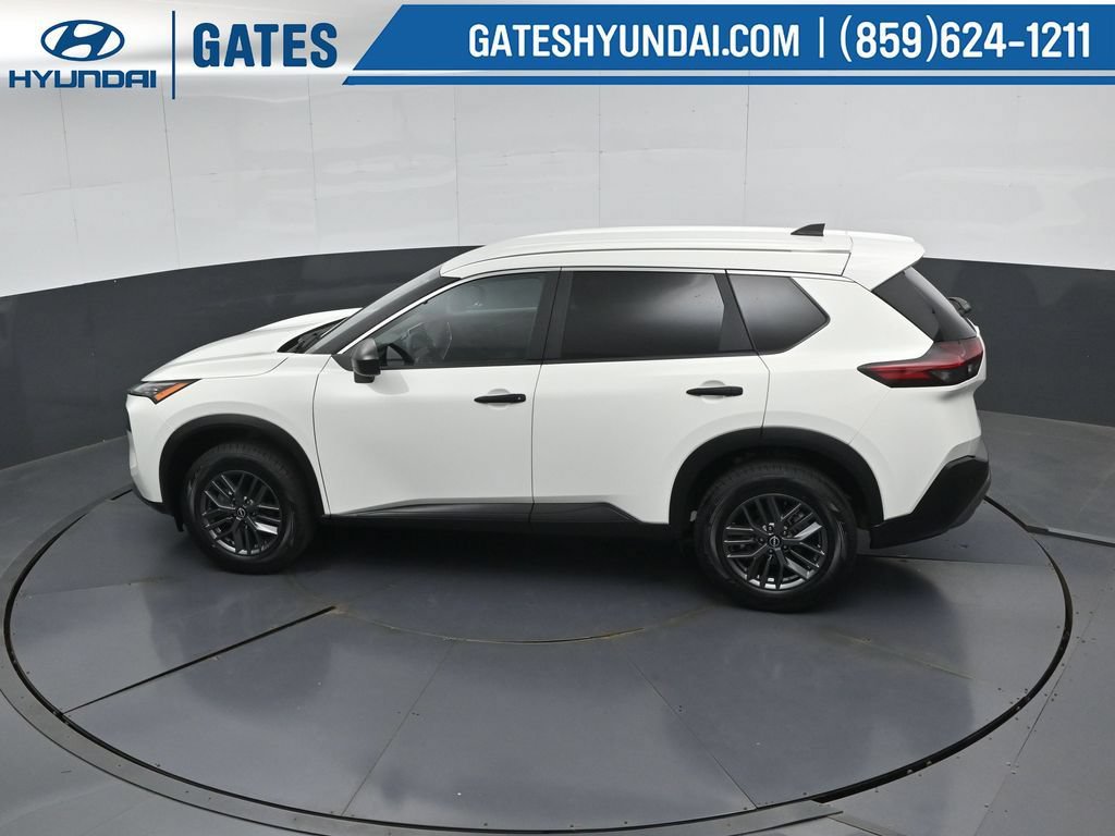 Used 2023 Nissan Rogue S FWD image 48
