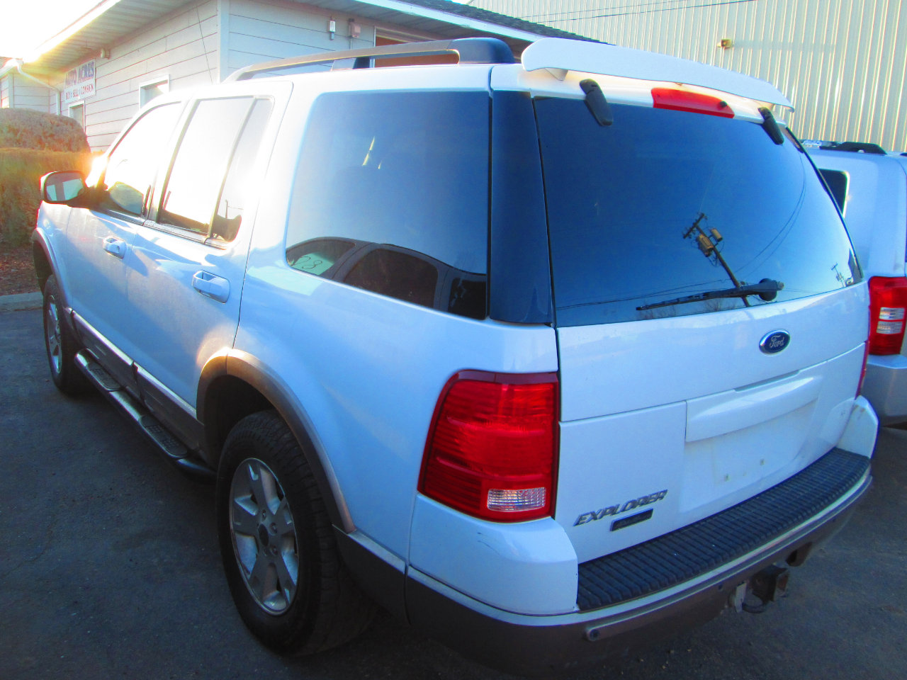 Used 2003 Ford Explorer Eddie Bauer image 4