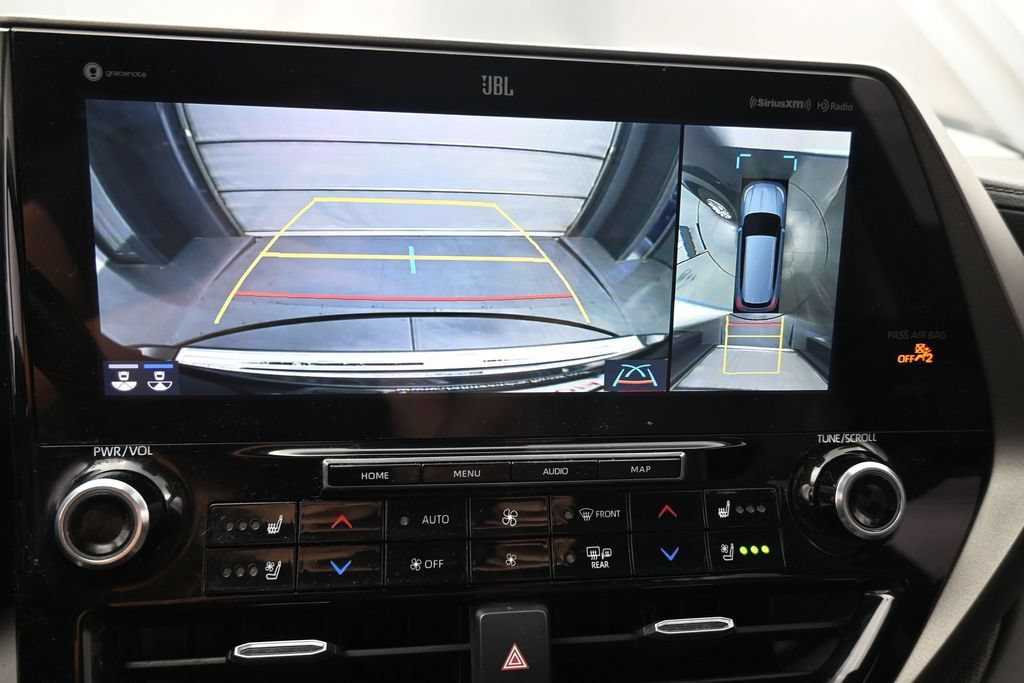 Used 2020 Toyota Highlander Limited AWD/4WD image 20