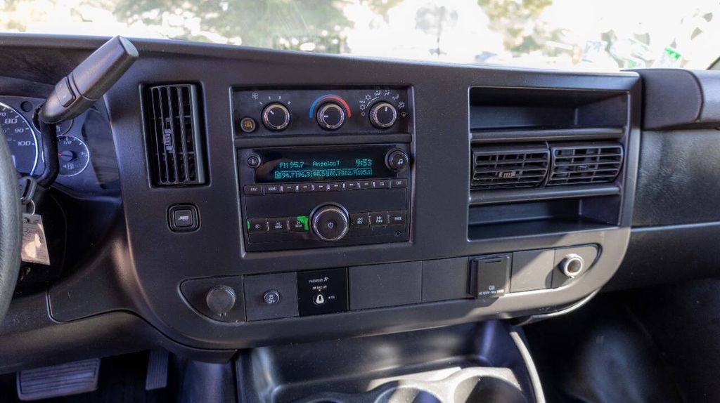 Used 2015 GMC Savana 3500 LS w/ Chrome Appearance Package image 30