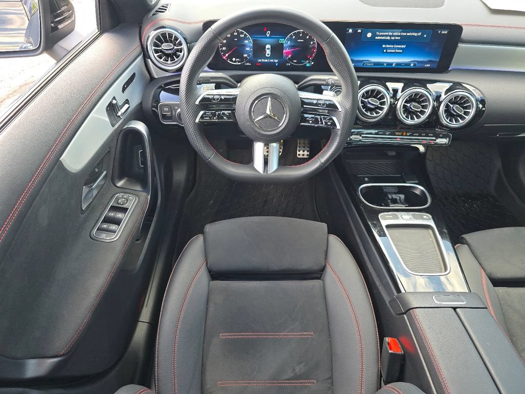 Used 2024 Mercedes-Benz CLA 250 4MATIC image 24