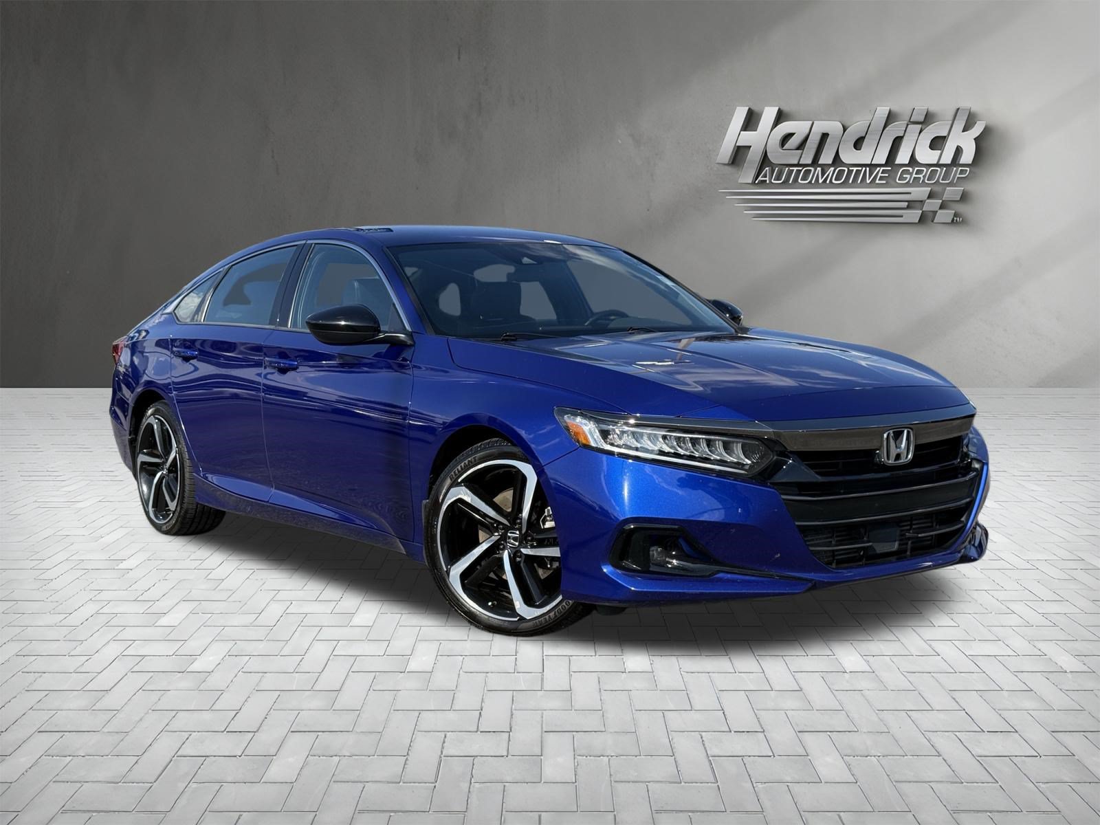 Used 2022 Honda Accord Sport image 2