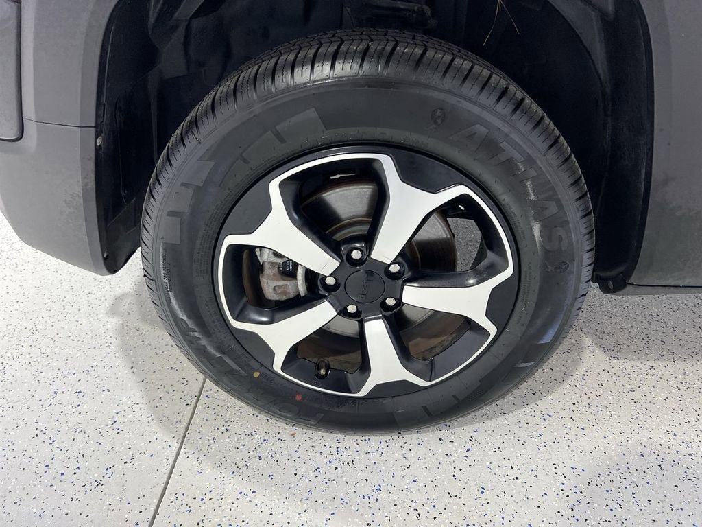 Used 2020 Jeep Renegade Trailhawk w/ Cold Weather Group image 29