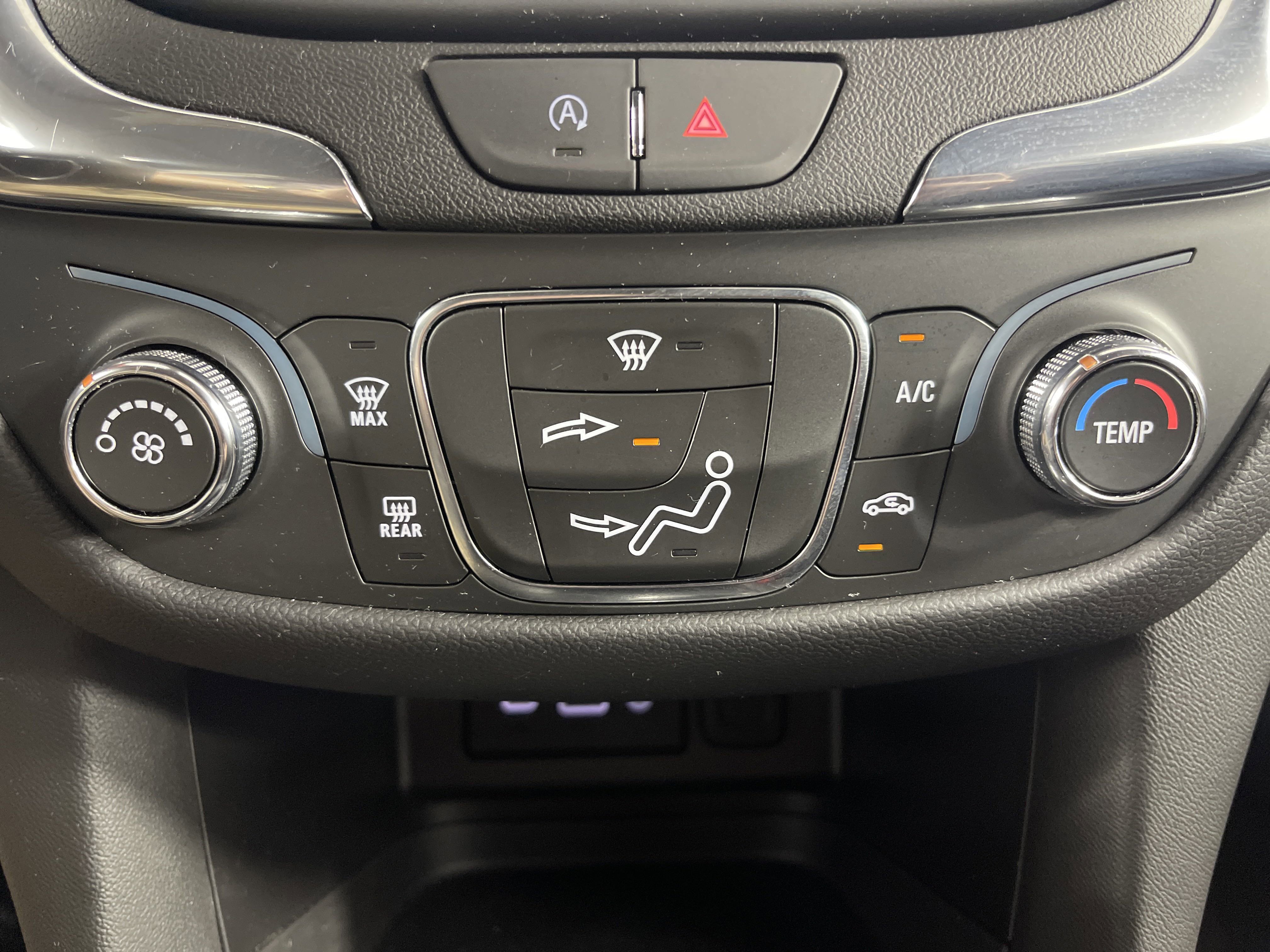 Used 2023 Chevrolet Equinox LT w/ LPO, Floor Liner Package image 24