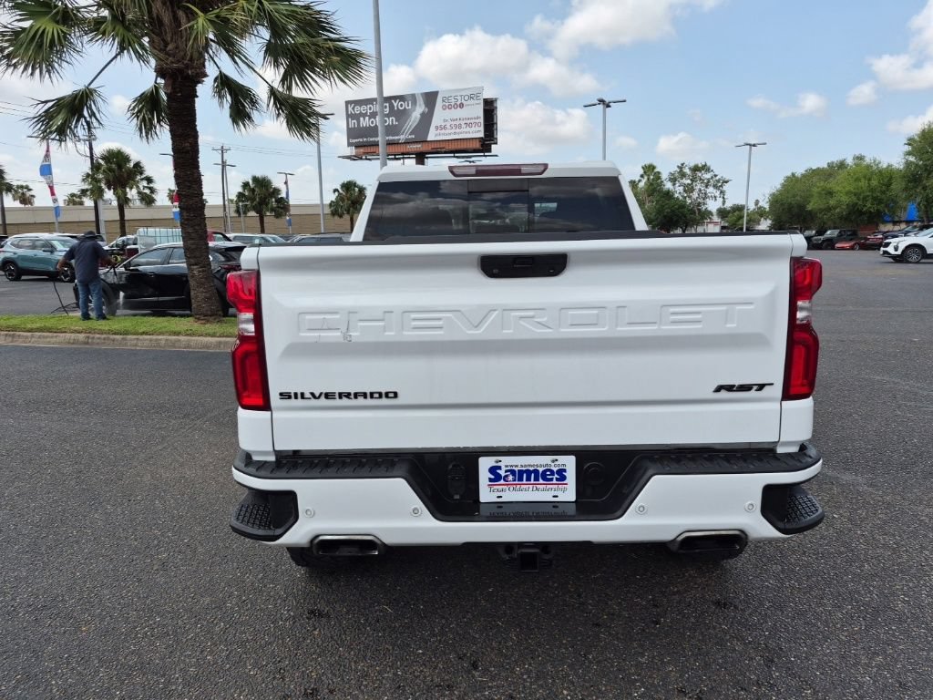 Used 2021 Chevrolet Silverado 1500 RST w/ Texas Edition Plus AWD/4WD image 4