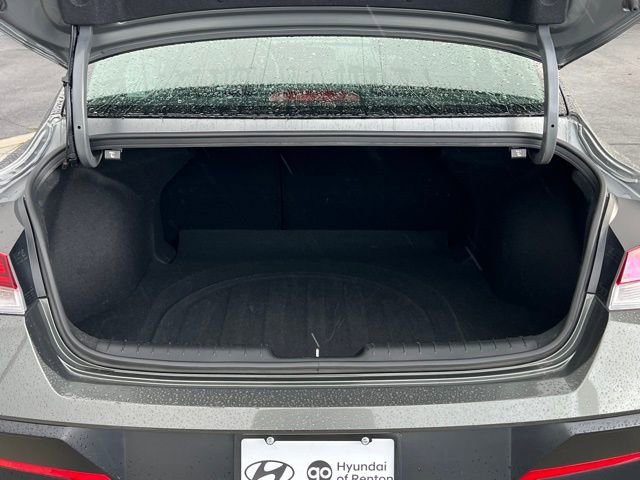 Certified 2025 Hyundai Elantra SEL image 8
