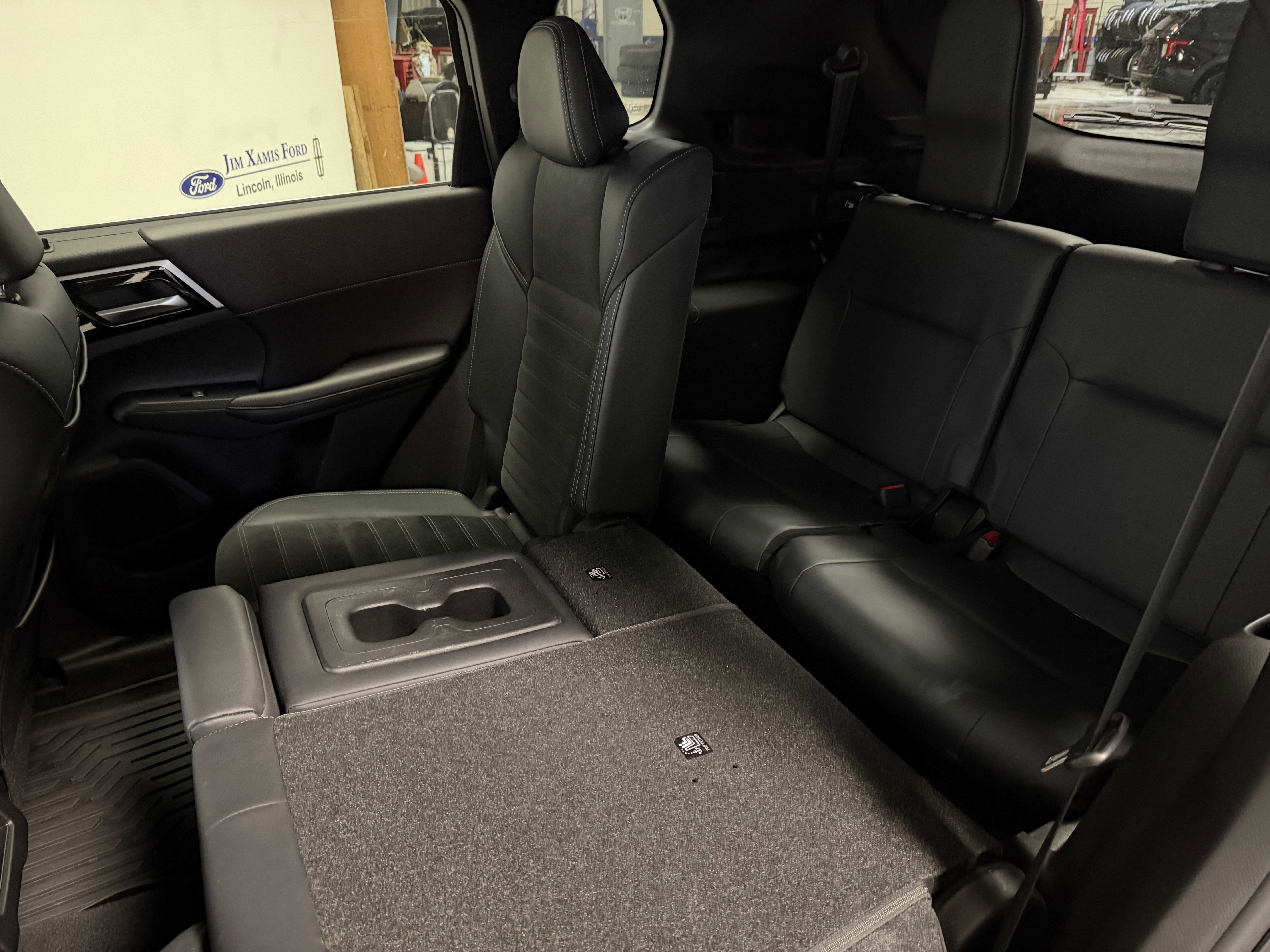 Used 2024 Mitsubishi Outlander SE image 22