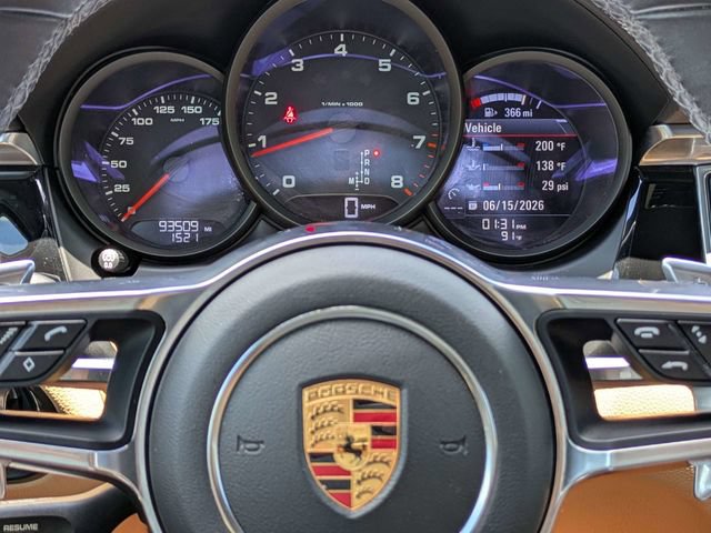 Used 2018 Porsche Macan Sport Edition AWD/4WD image 31