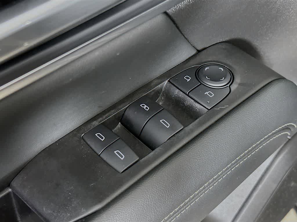 Used 2025 GMC Terrain Elevation AWD/4WD image 29