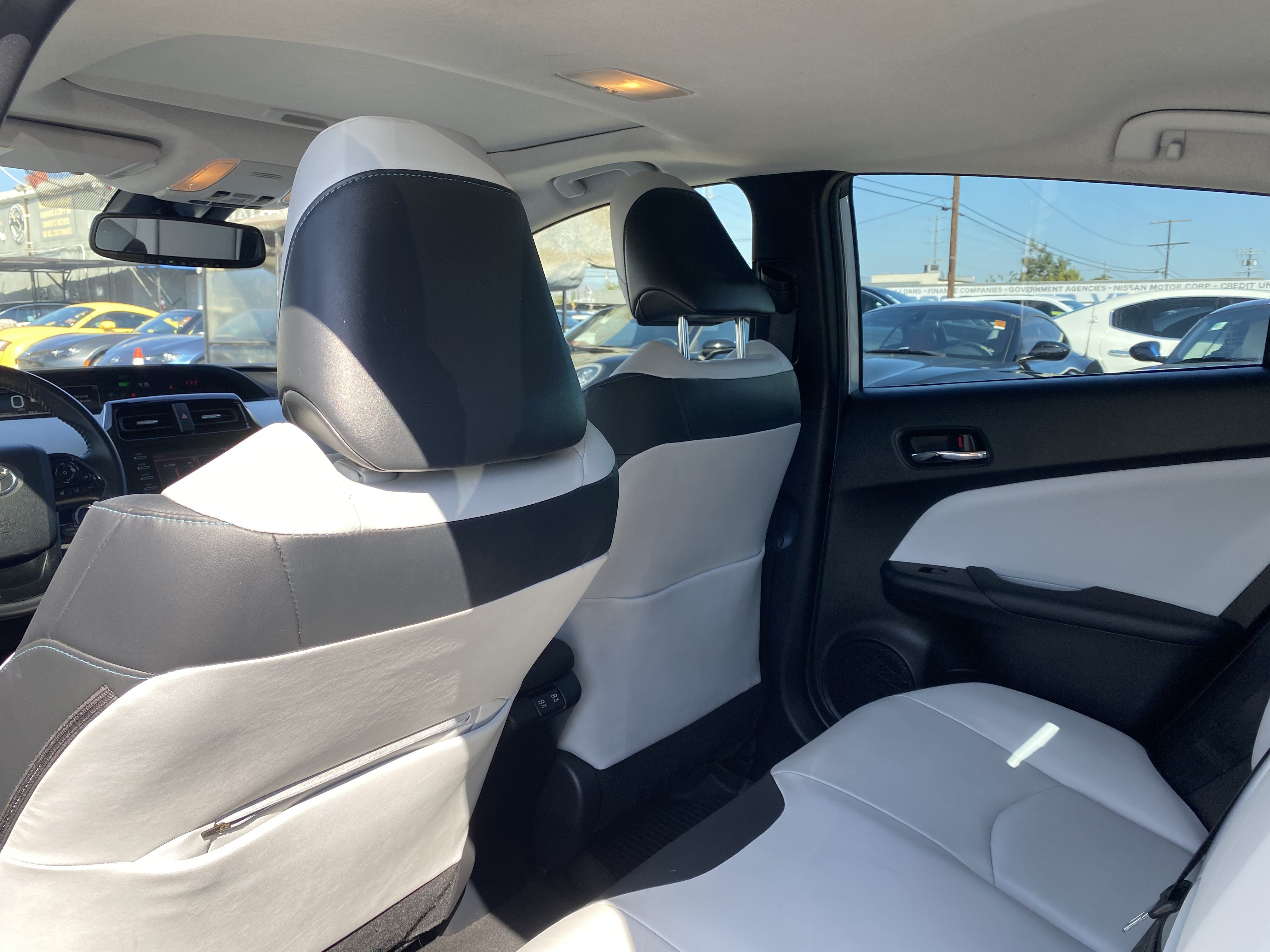 Used 2022 Toyota Prius XLE w/ Advanced Technology Package FWD image 20