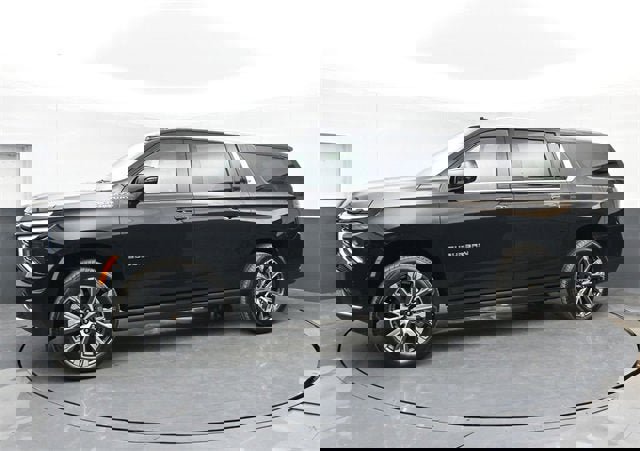 New 2026 Chevrolet Suburban High Country image 11