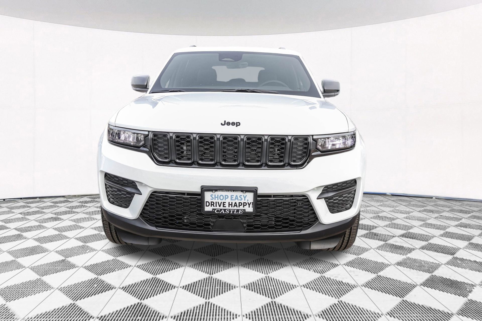 New 2025 Jeep Grand Cherokee Altitude image 13