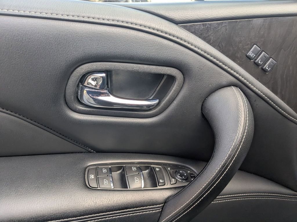 Used 2024 INFINITI QX80 Luxe image 24