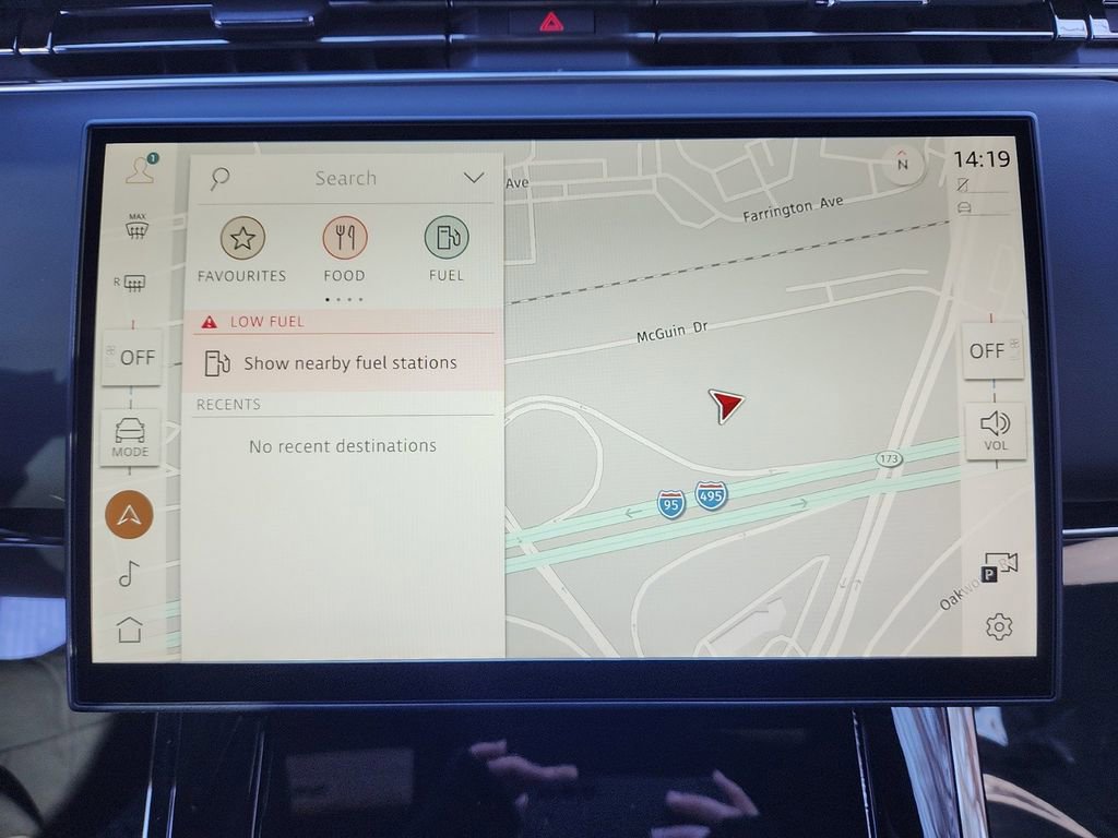 Certified 2025 Land Rover Range Rover Sport image 21