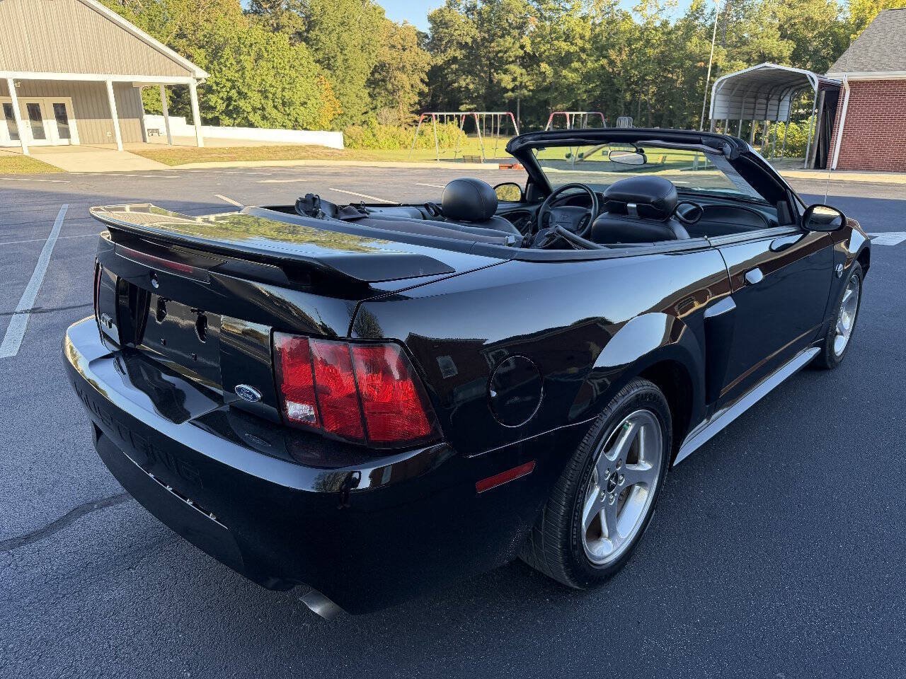 Used 2004 Ford Mustang GT RWD image 13