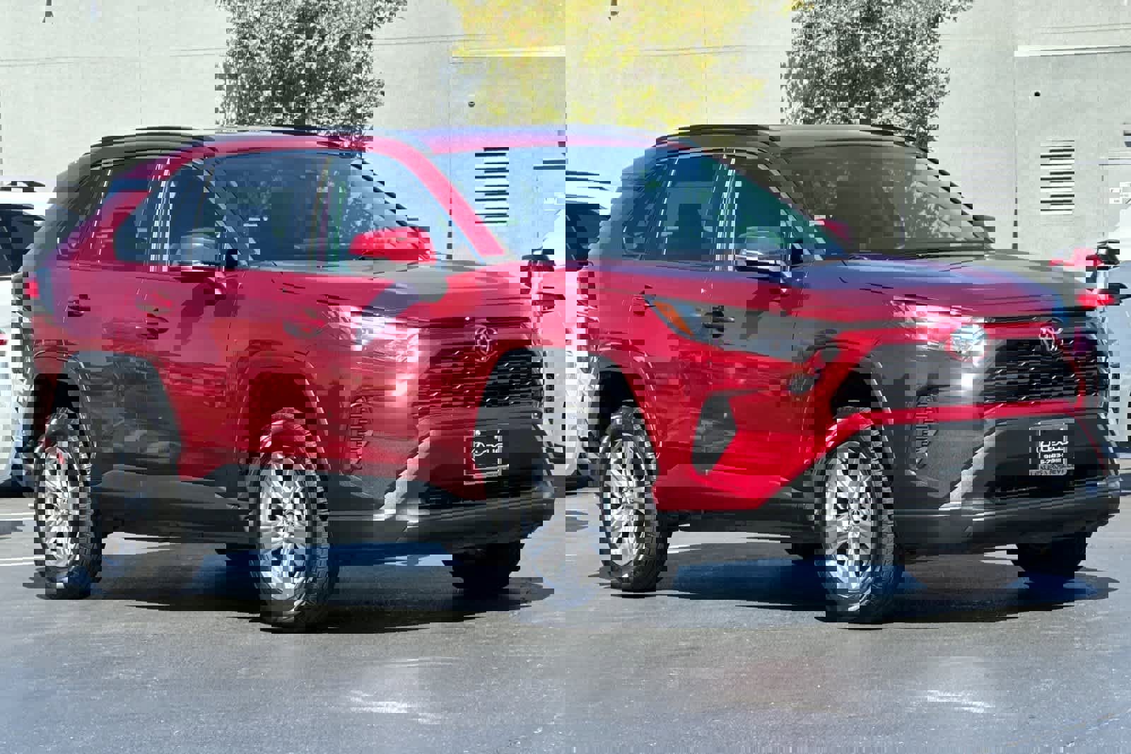 Used 2022 Toyota RAV4 XLE image 5