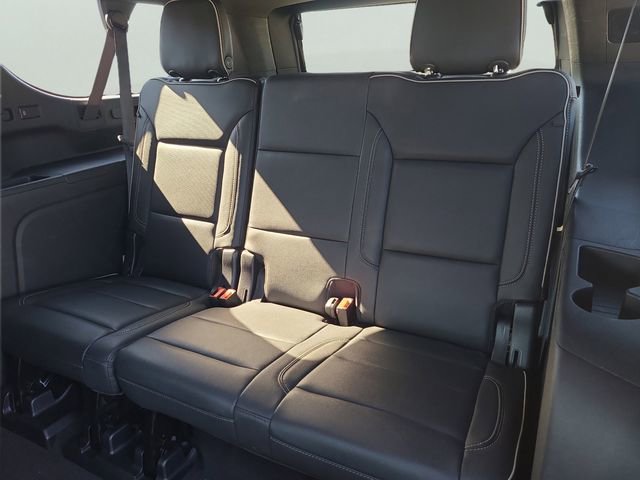Used 2022 Chevrolet Suburban Premier image 14