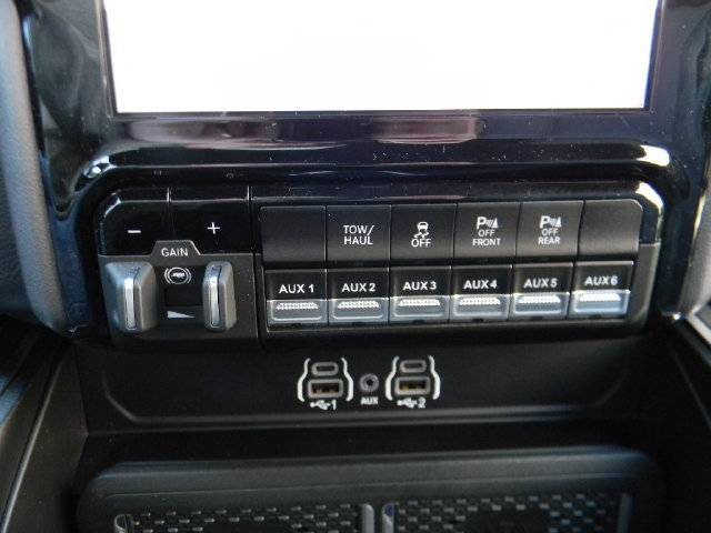 Used 2025 RAM 3500 Big Horn AWD/4WD image 19