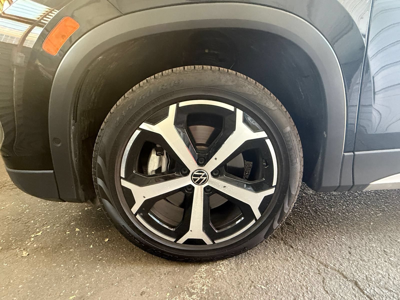 Used 2026 Volkswagen Tiguan SE AWD/4WD image 30