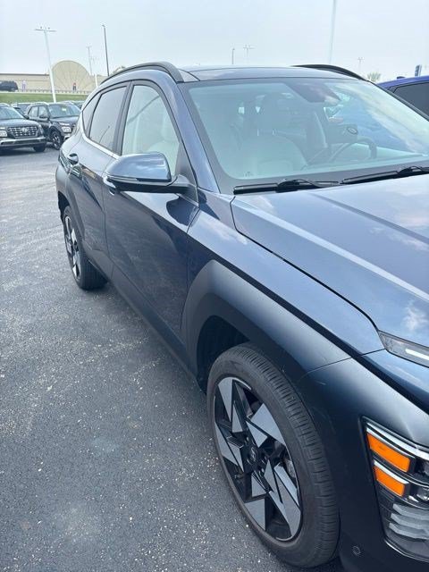 Used 2024 Hyundai Kona Limited AWD/4WD image 6