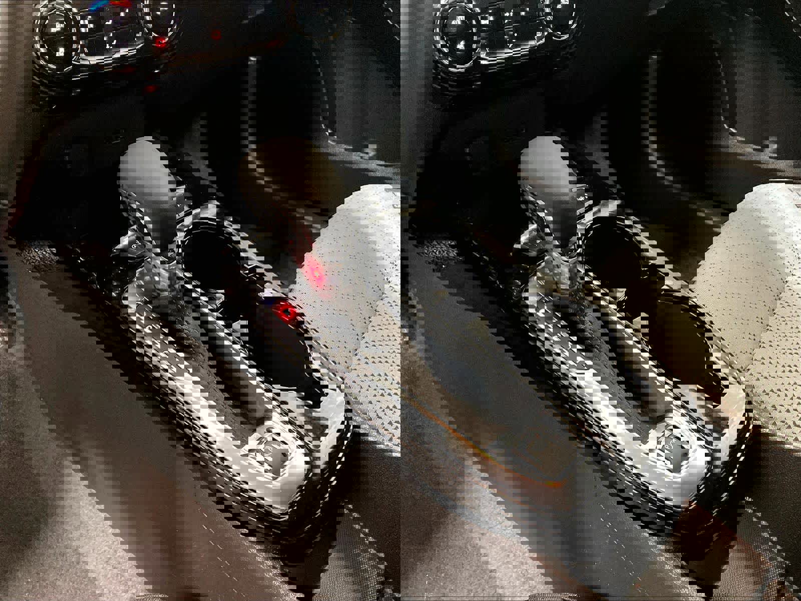 Used 2025 Chevrolet Trax LT w/ LT Convenience Package image 21