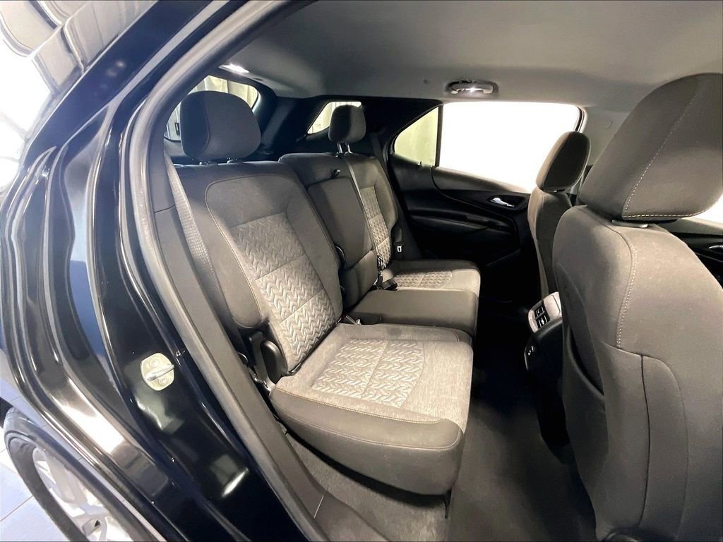 Used 2023 Chevrolet Equinox LT FWD image 16