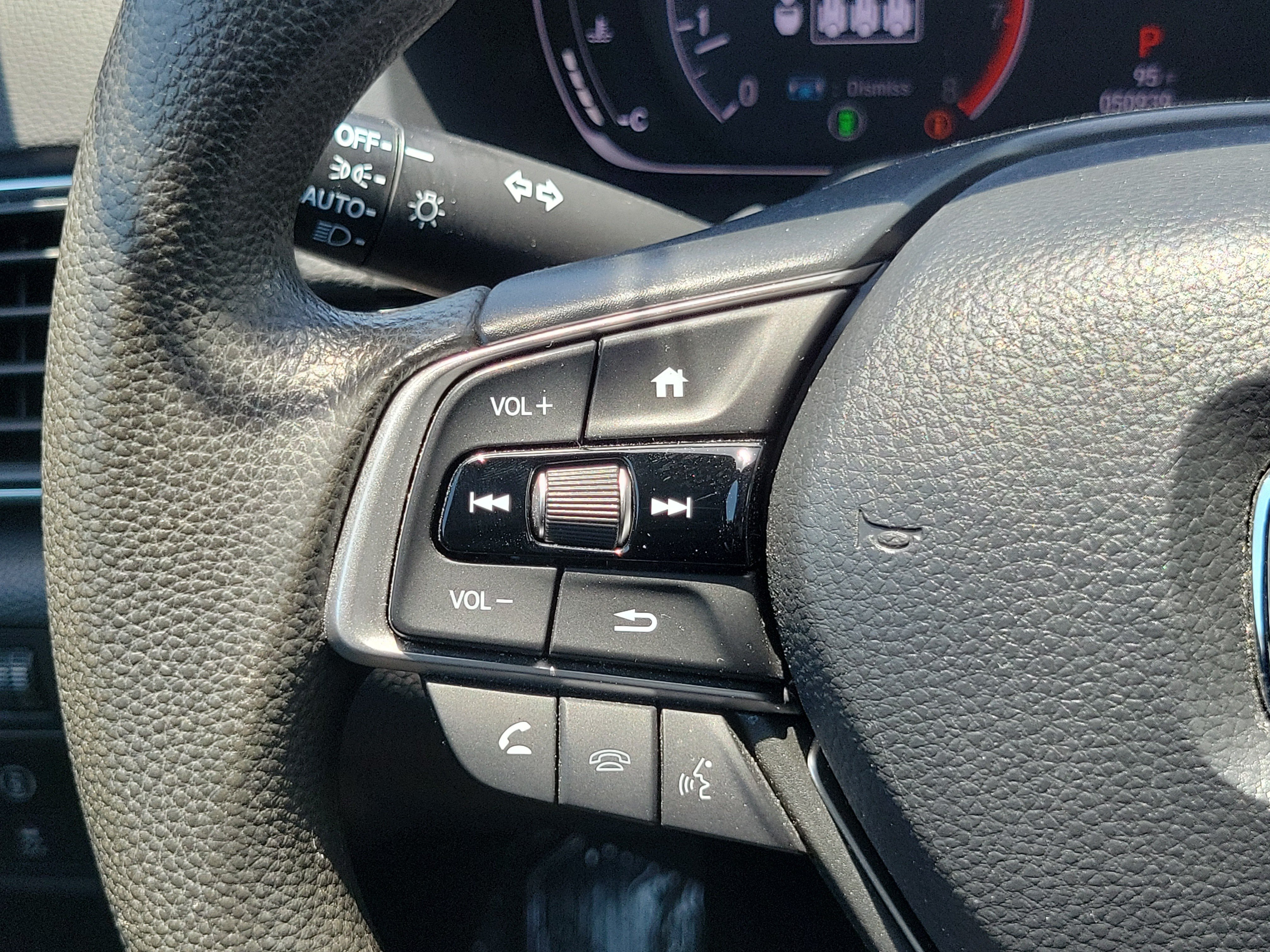 Certified 2022 Honda Accord LX image 24