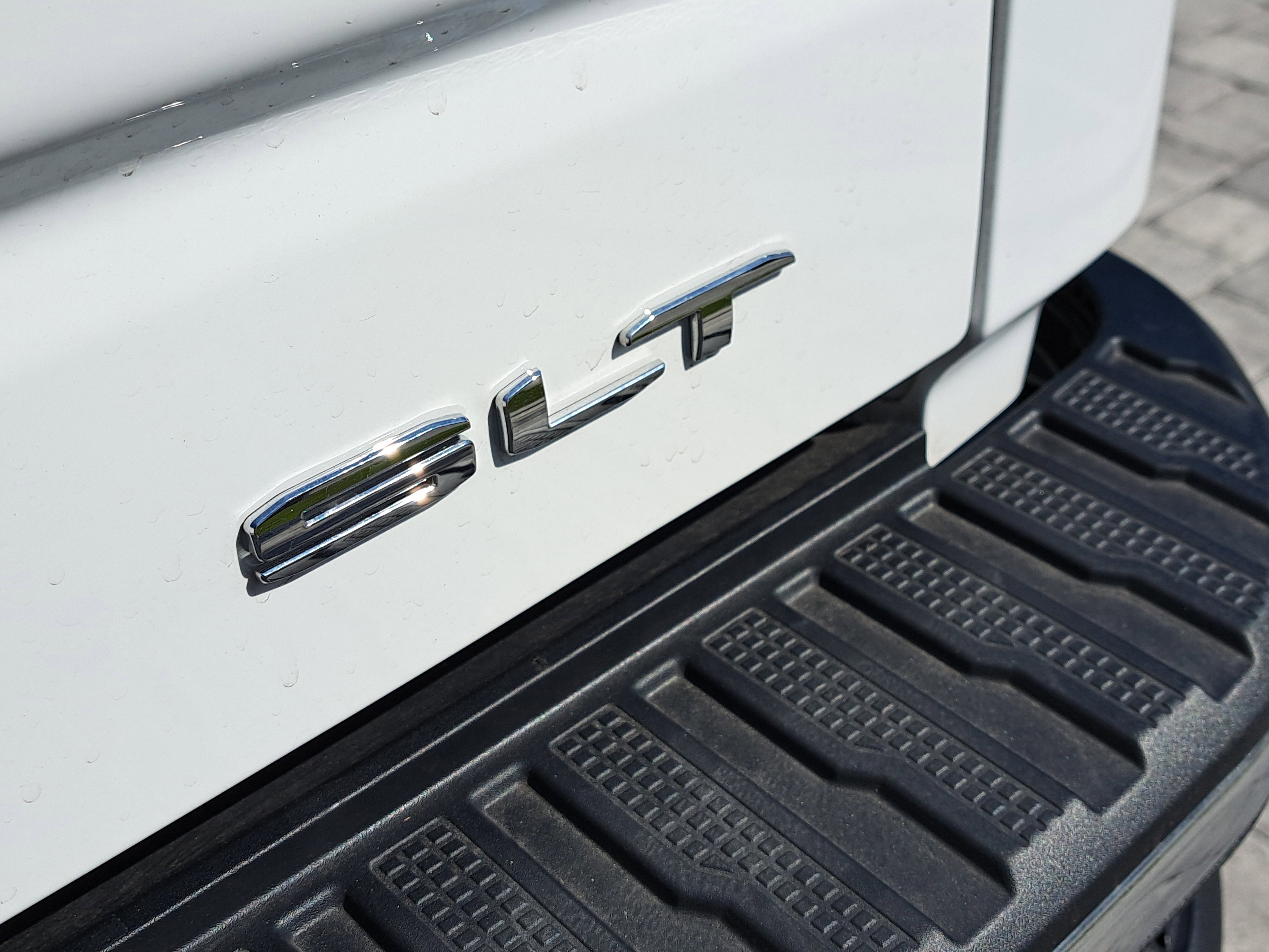 New 2026 GMC Sierra 1500 SLT w/ SLT Premium Plus Package image 7