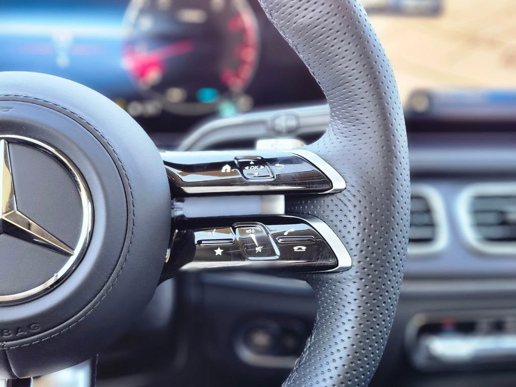 New 2026 Mercedes-Benz GLS 450 4MATIC image 28