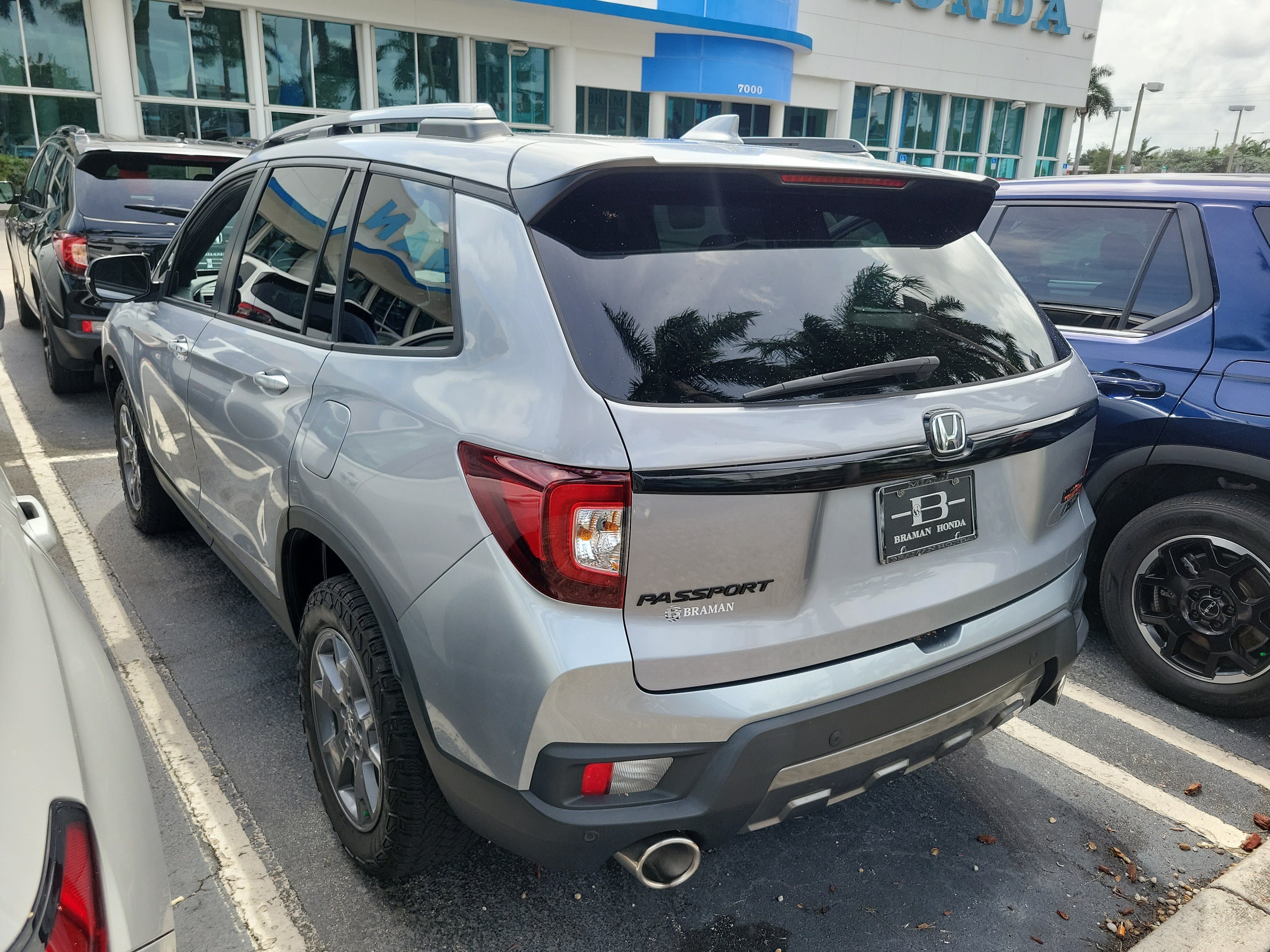 Certified 2024 Honda Passport TrailSport image 5