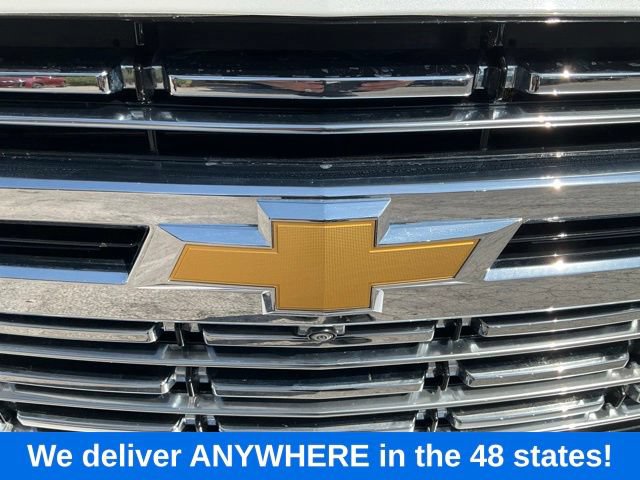 Used 2024 Chevrolet Suburban Premier AWD/4WD image 8