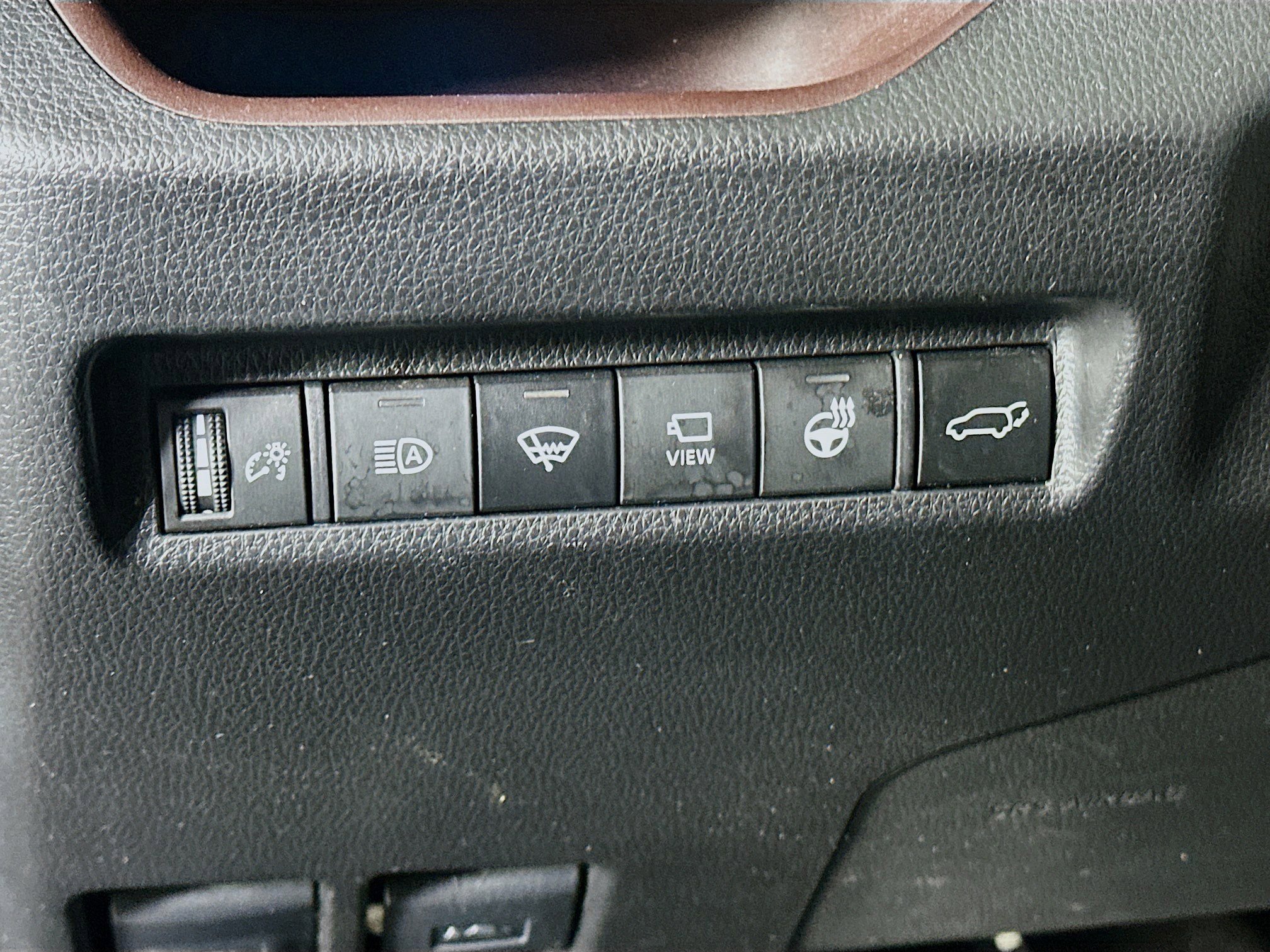 Used 2019 Toyota RAV4 Limited w/ Advanced Technology Package FWD image 17