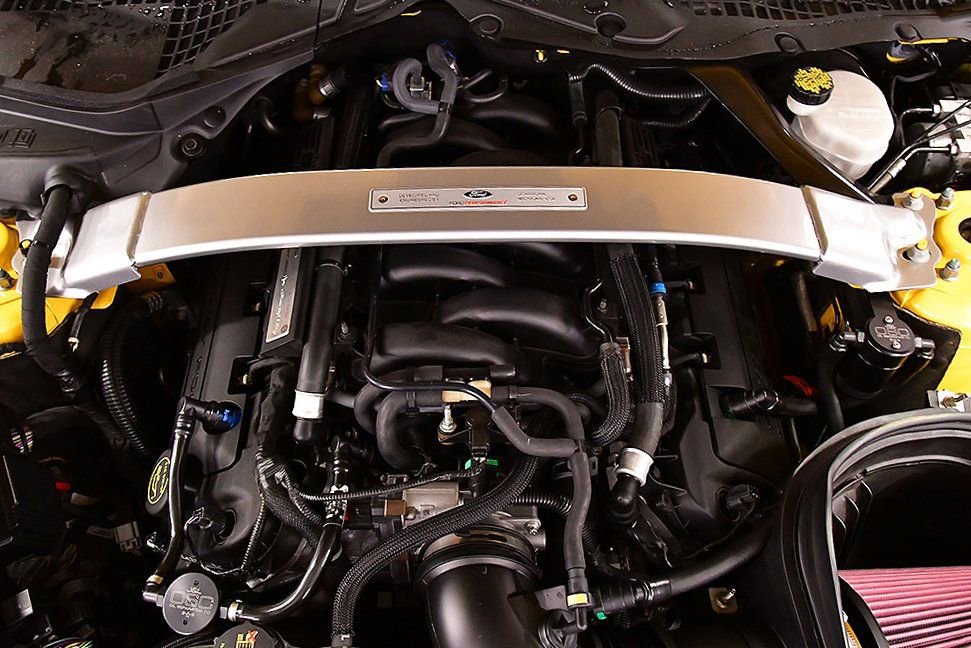 Used 2016 Ford Mustang Shelby GT350 w/ Track Package image 30