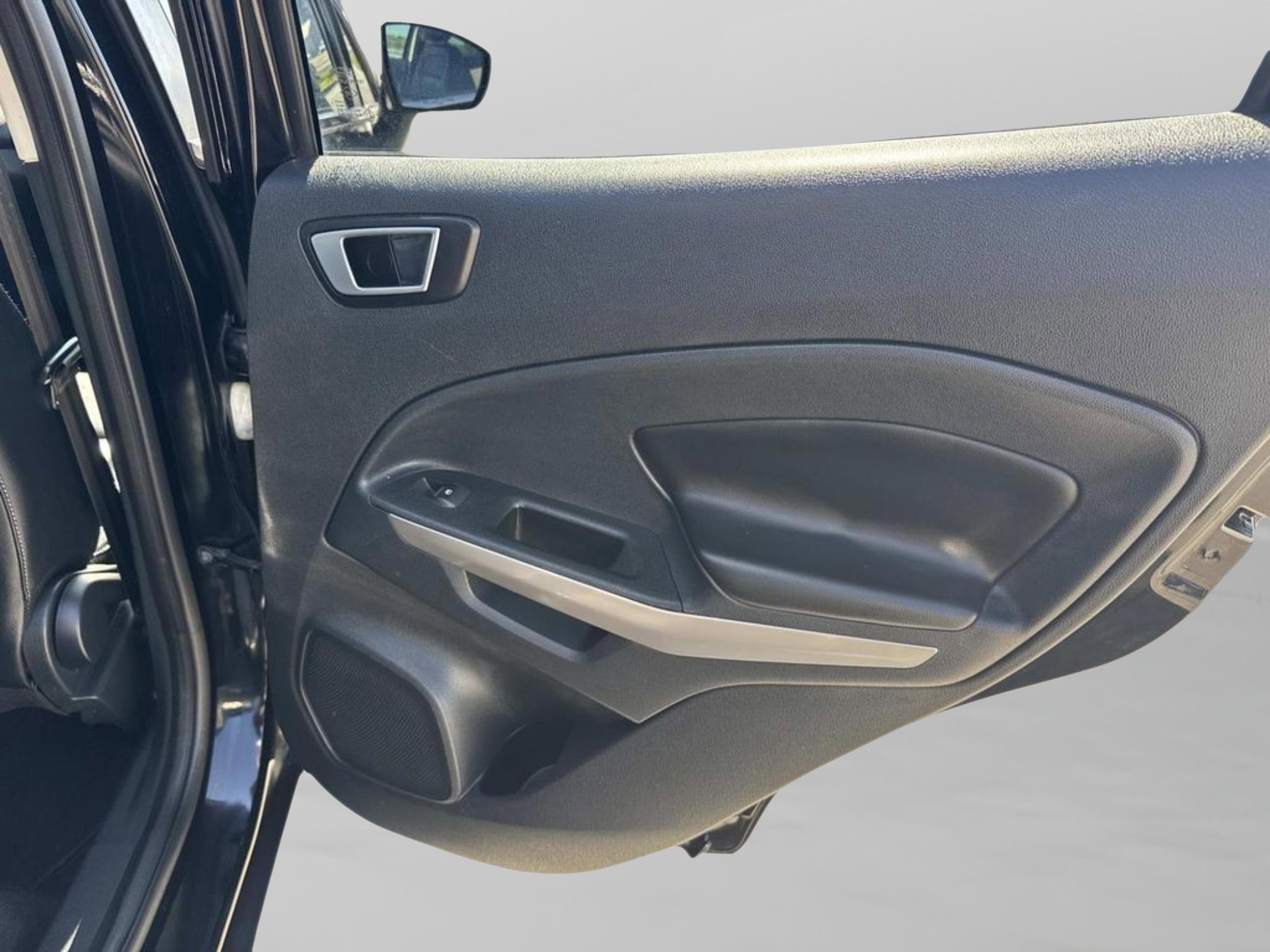 Used 2020 Ford EcoSport Titanium image 18