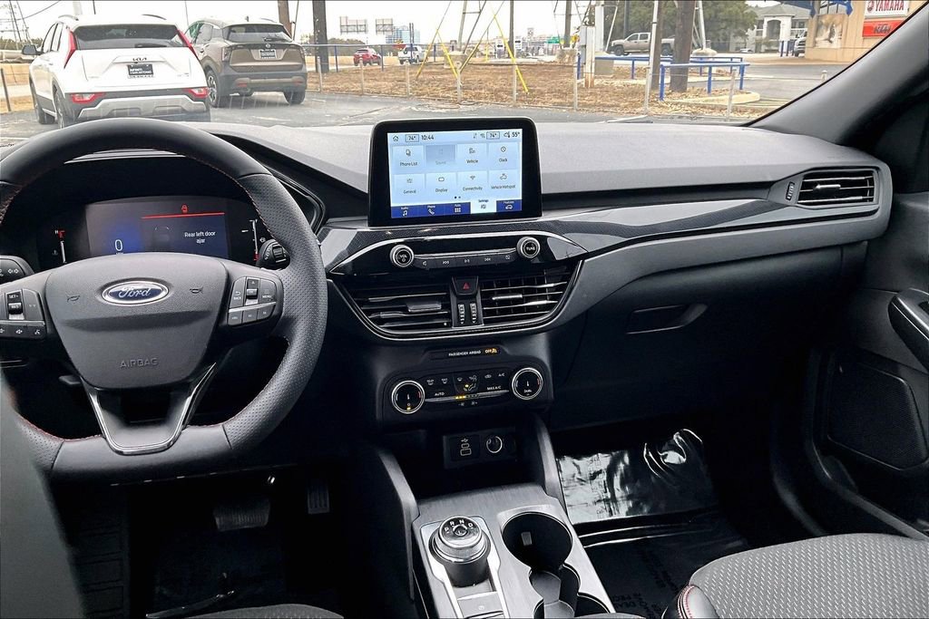 Used 2025 Ford Escape ST-Line AWD/4WD image 9