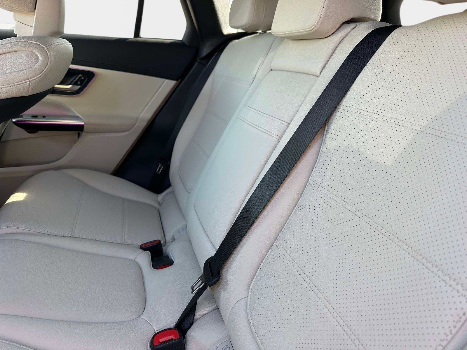 Certified 2025 Mercedes-Benz GLC 350e 4MATIC image 13