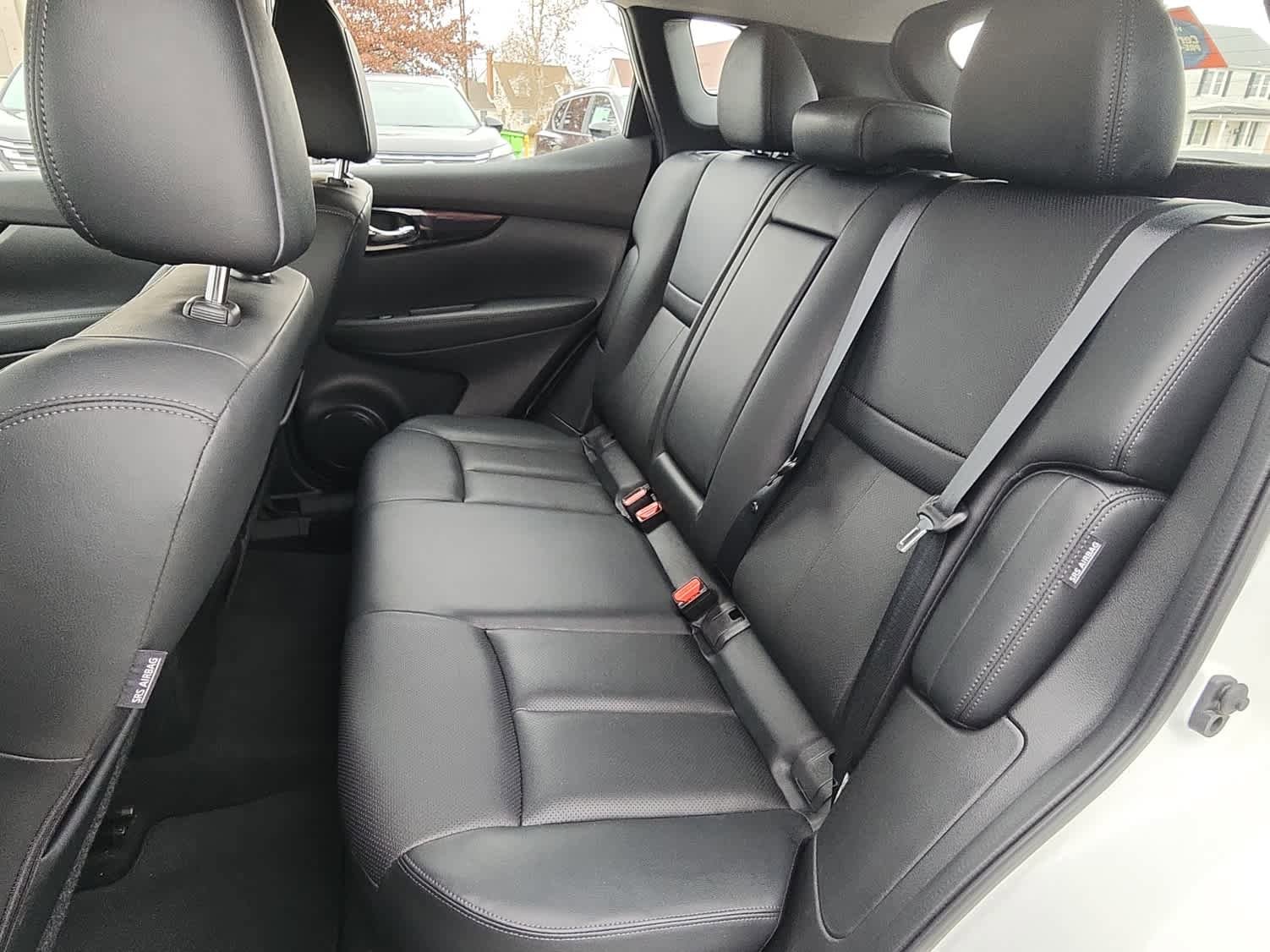 Used 2022 Nissan Rogue Sport SL image 7