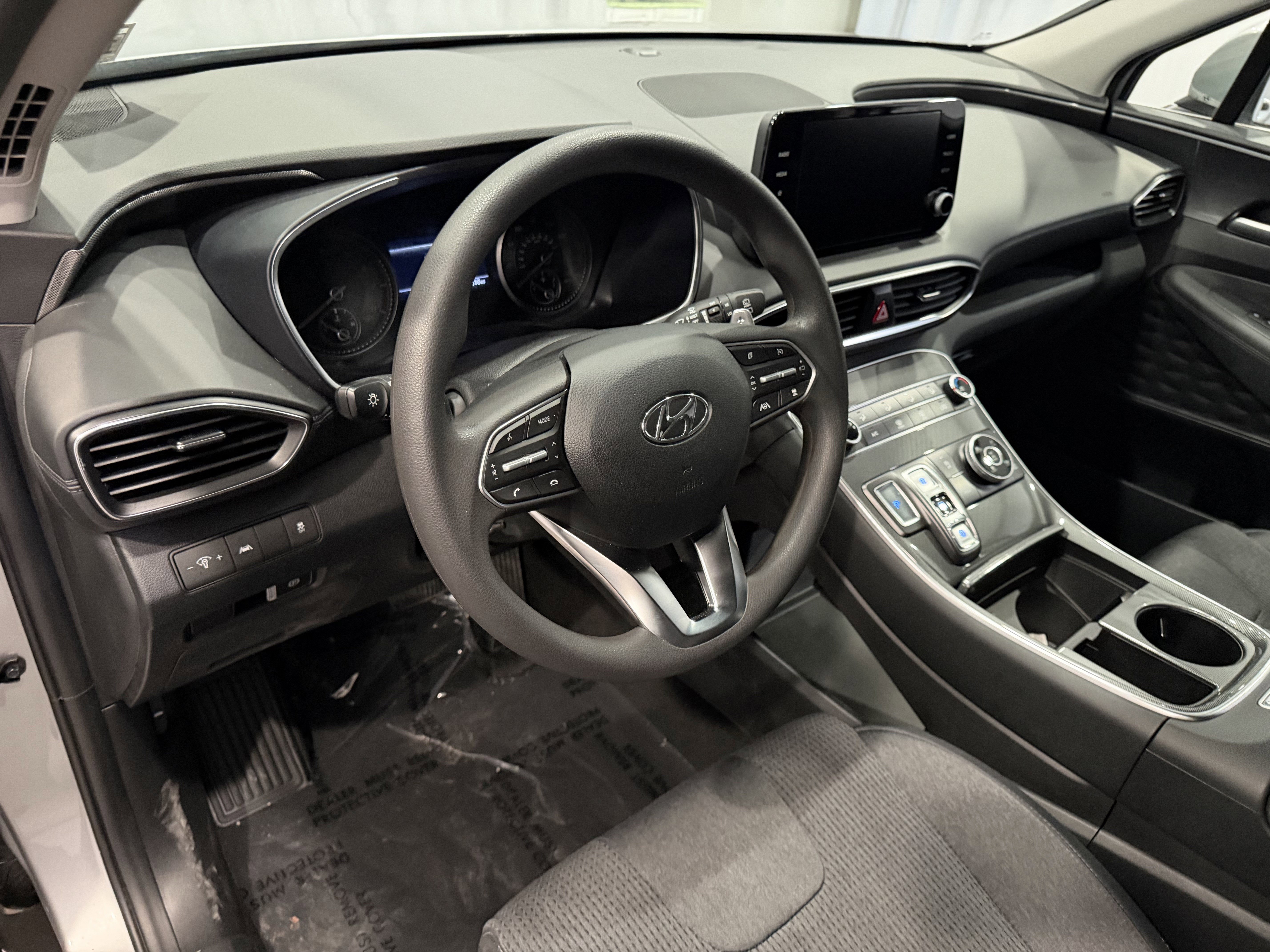 Used 2023 Hyundai Santa Fe SE image 13