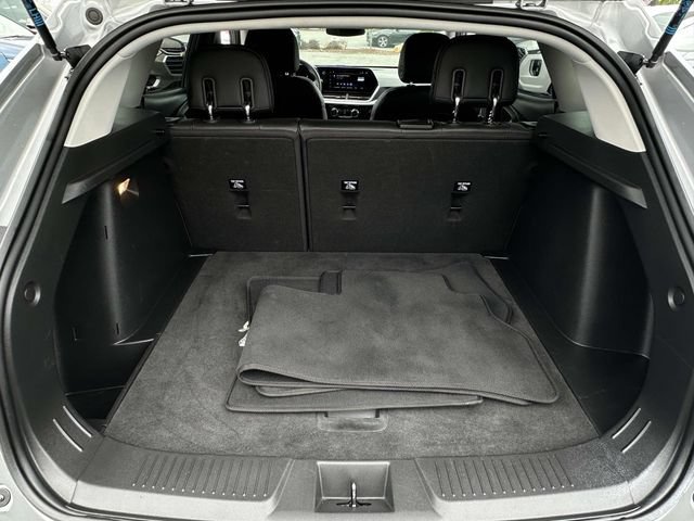 Certified 2024 Chevrolet Trax LT FWD image 22