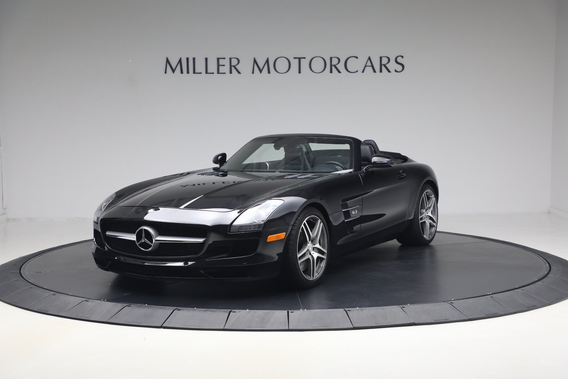 Used 2012 Mercedes-Benz SLS AMG Roadster image 1
