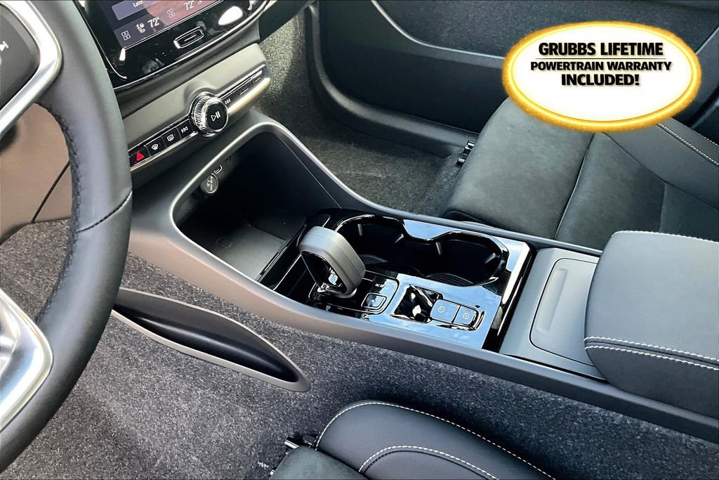 New 2026 Volvo XC40 B4 Plus w/ Protection Package Premier image 21