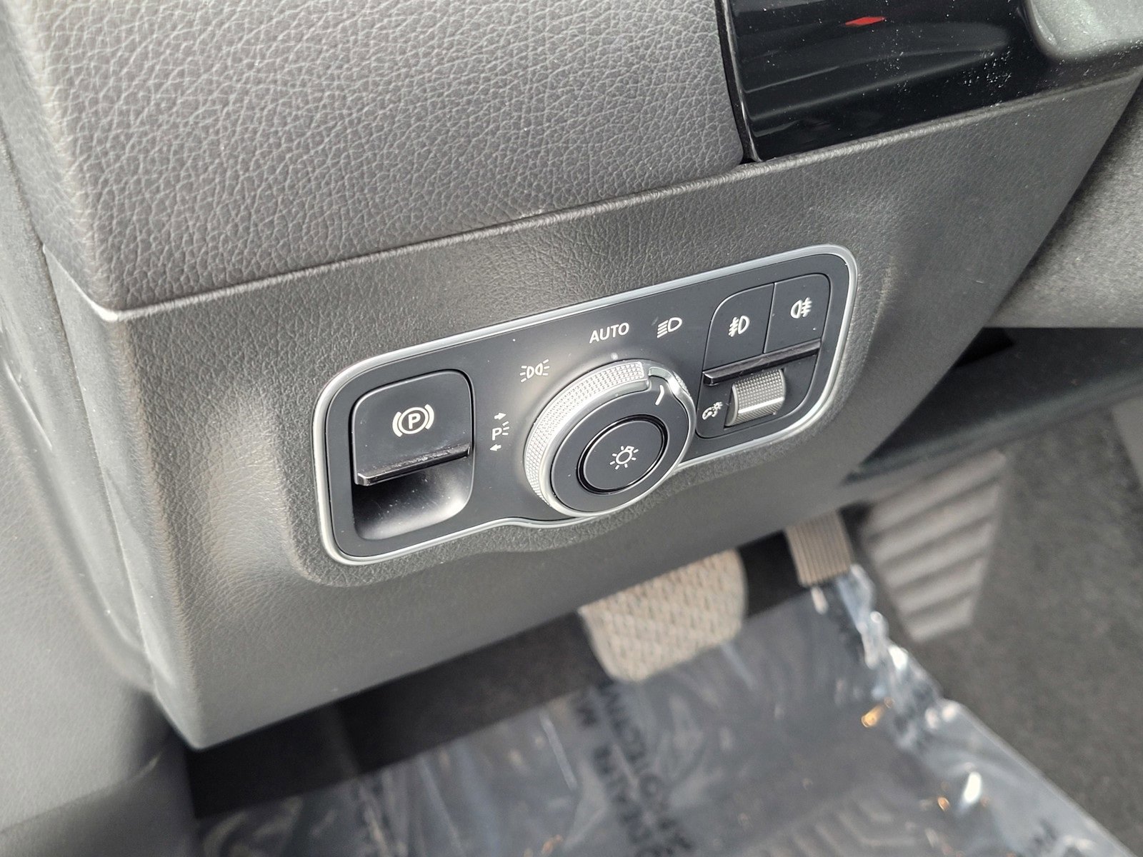 Used 2021 Mercedes-Benz GLA 250 GLA 250 w/ Premium Package image 18