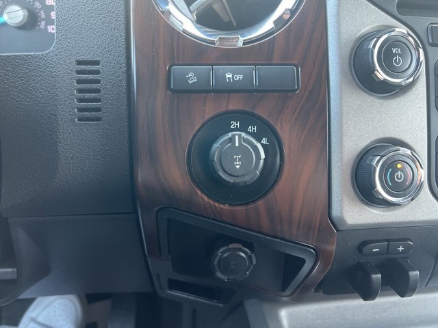 Used 2016 Ford F250 Lariat w/ Lariat Ultimate Package image 27