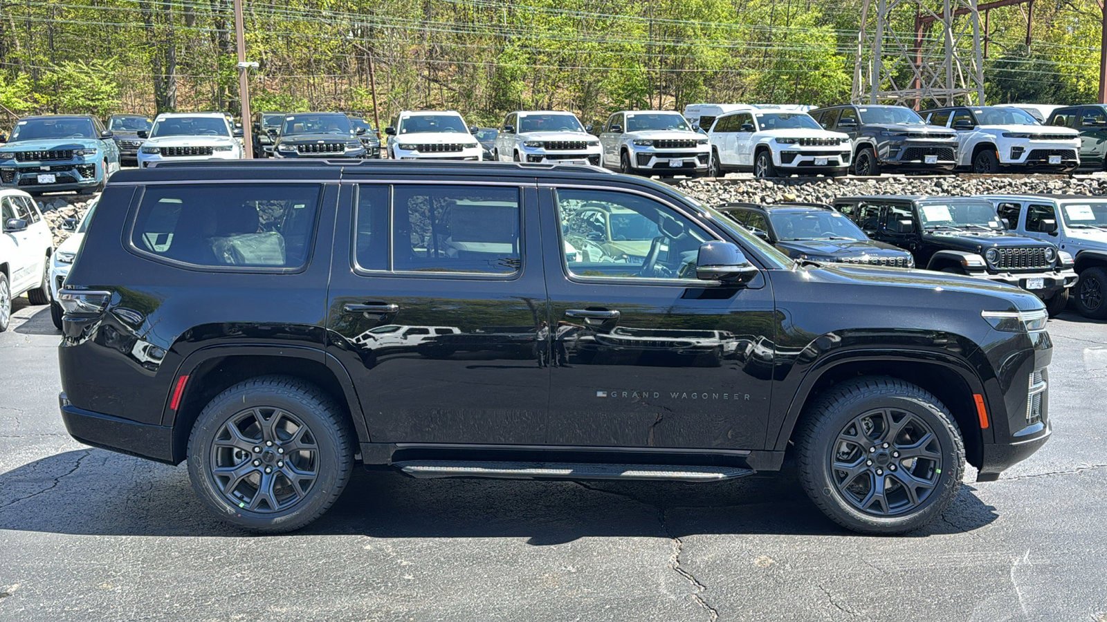 New 2026 Jeep Grand Wagoneer 4WD image 8