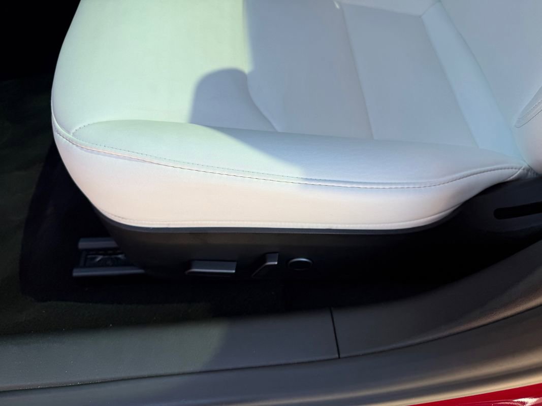 Used 2023 Tesla Model 3 Standard Range image 22